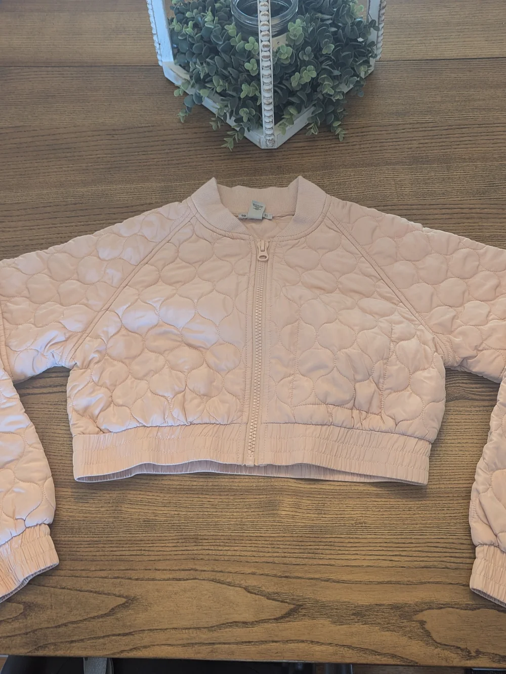EUC Forever 21 Womens Medium Peach Cropped Quilted Bomber Jacket